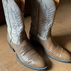 Vintage (70’s era) Nocona lizard skin boots 10D
